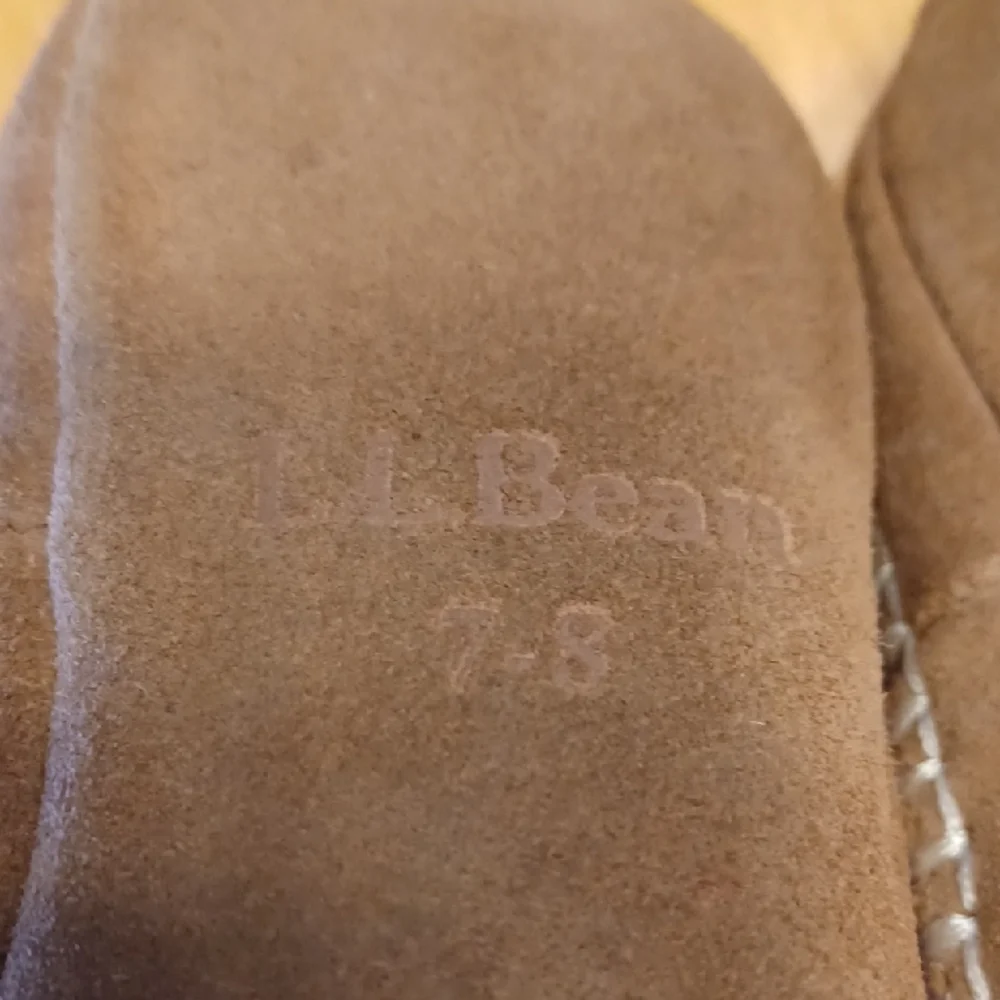 L.L. Bean Kids Plush Slip-On Moccassins in Purple with Brown Trim Size 7/8